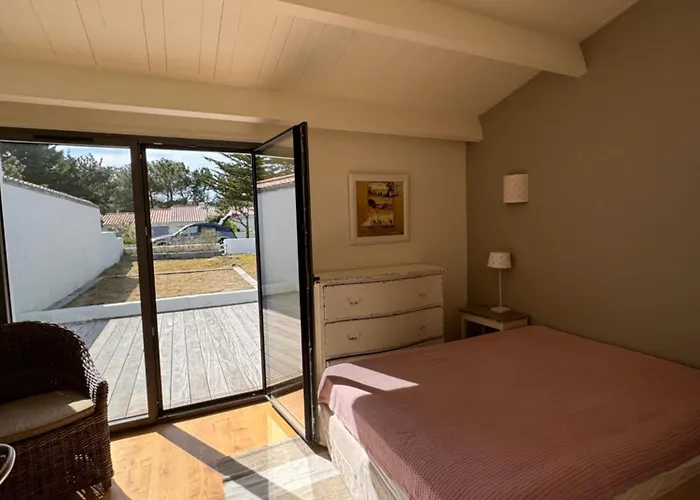 Maison De Des Centaurees بيت للعطل La Guérinière